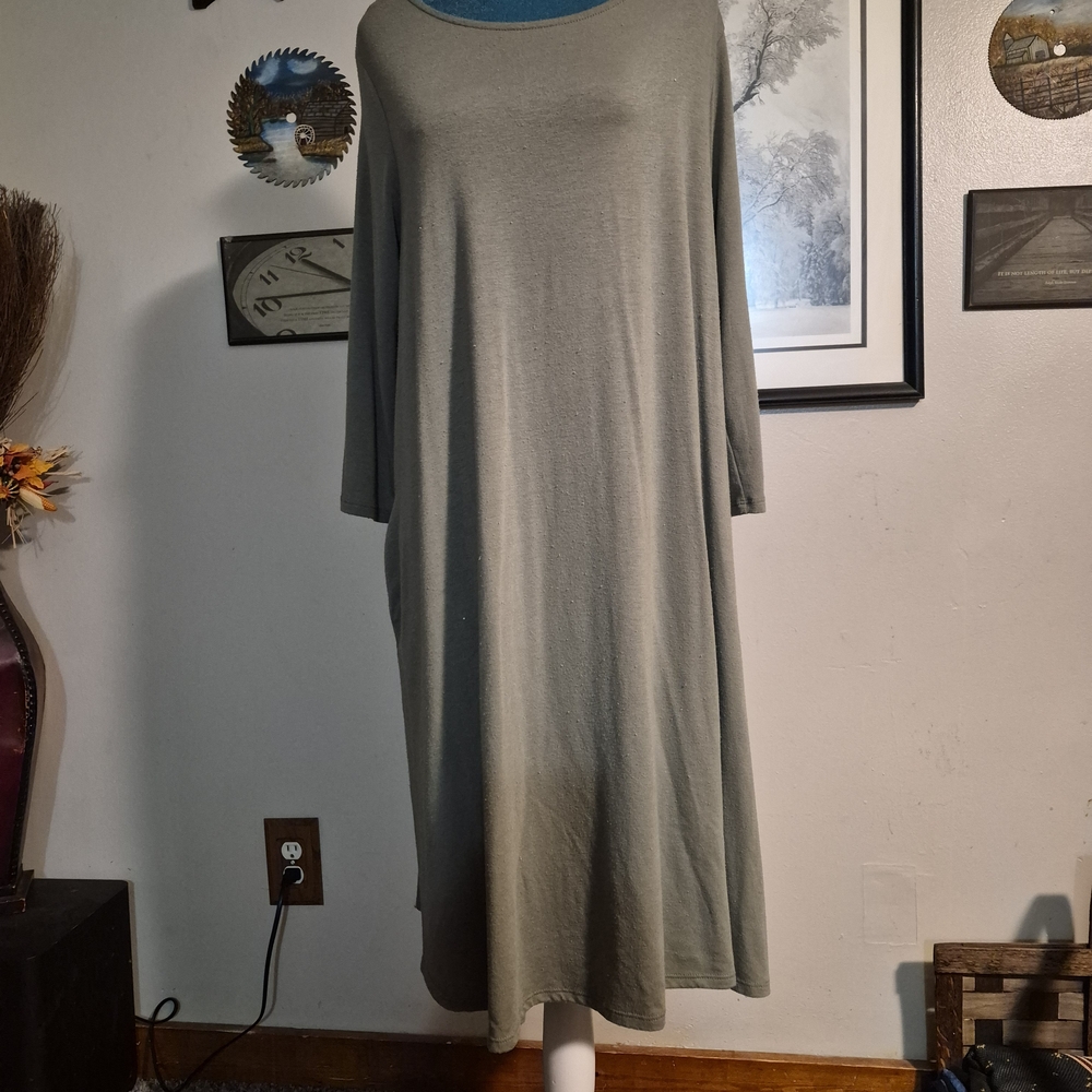 ​Zenana Premium 1X Sage Green Long Sleeve Pocket Midi Dress